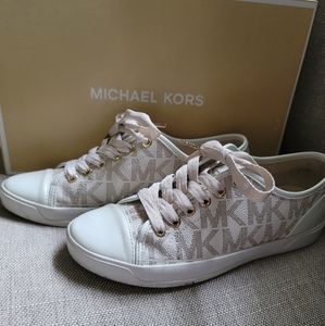 Michael Kors Sneakers